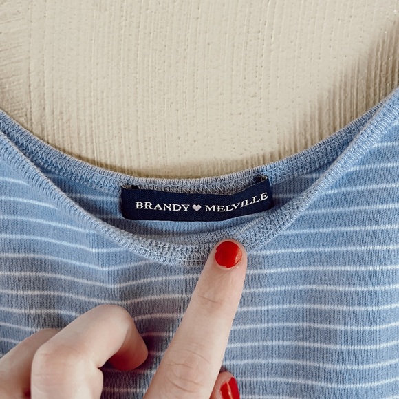 brandy melville skylar tank - Picture 3 of 3